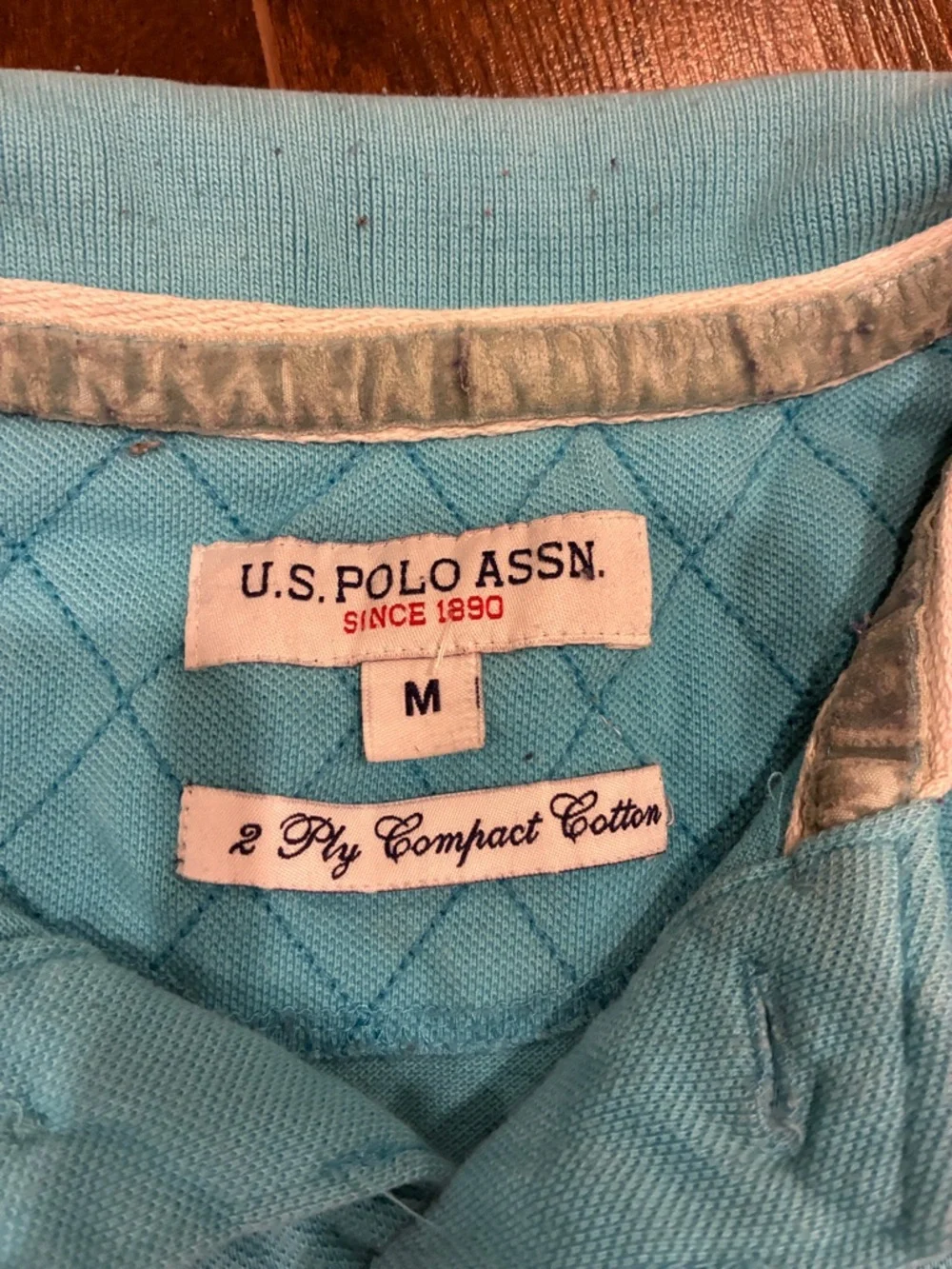 Polo - Picture 2 of 2